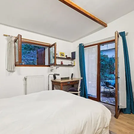 Unique Garden House - Heart Of Paris
