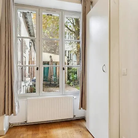 Unique Garden House - Heart Of * Paris